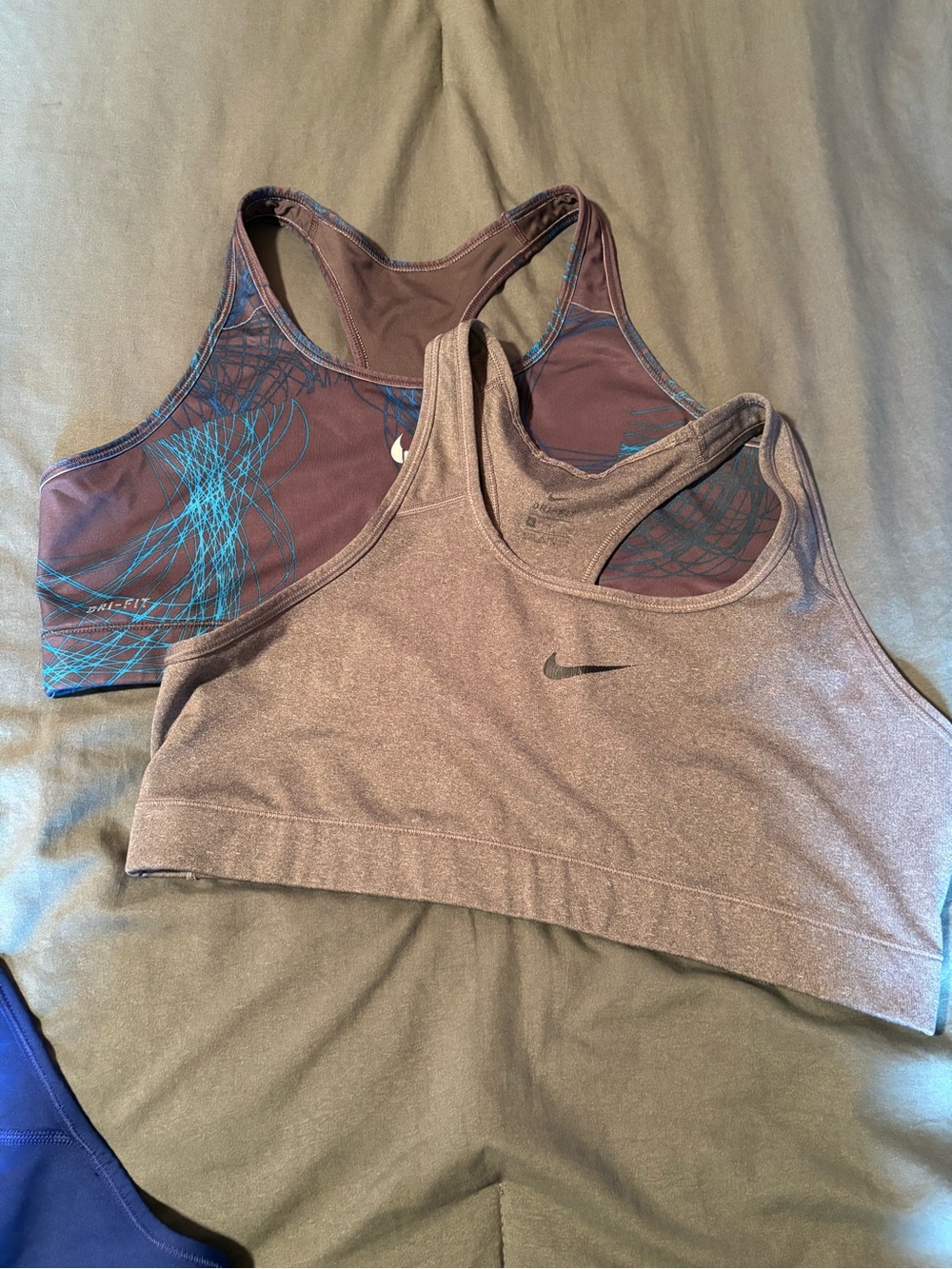 Nike Women's gray and blue Patterned Racerback Sports Bras